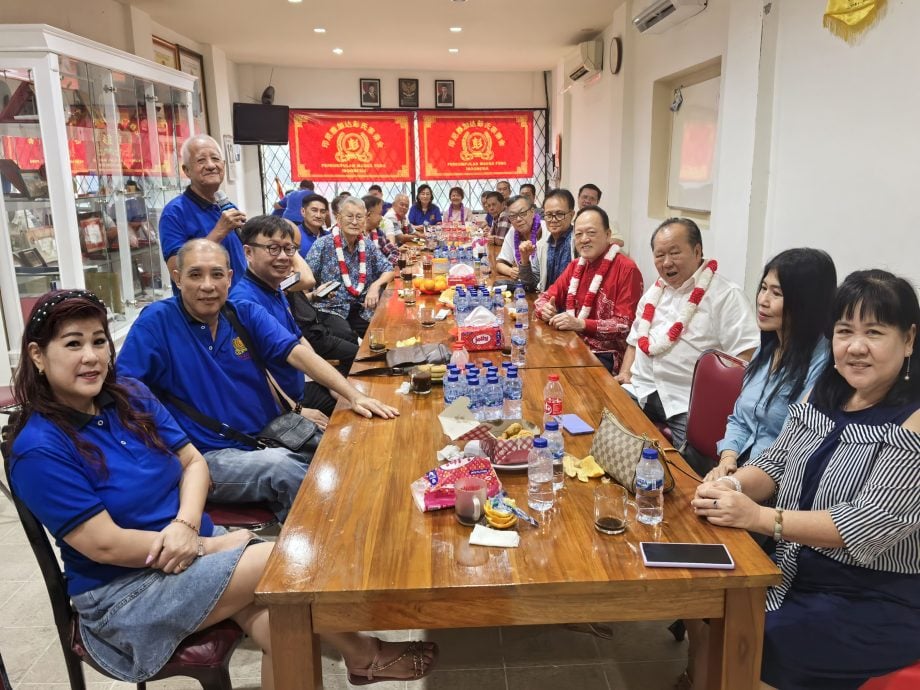 马来西亚彭氏总会拜访印尼彭氏宗亲会(拿督彭永胜建议政府探讨国旗课题永久解决方案）