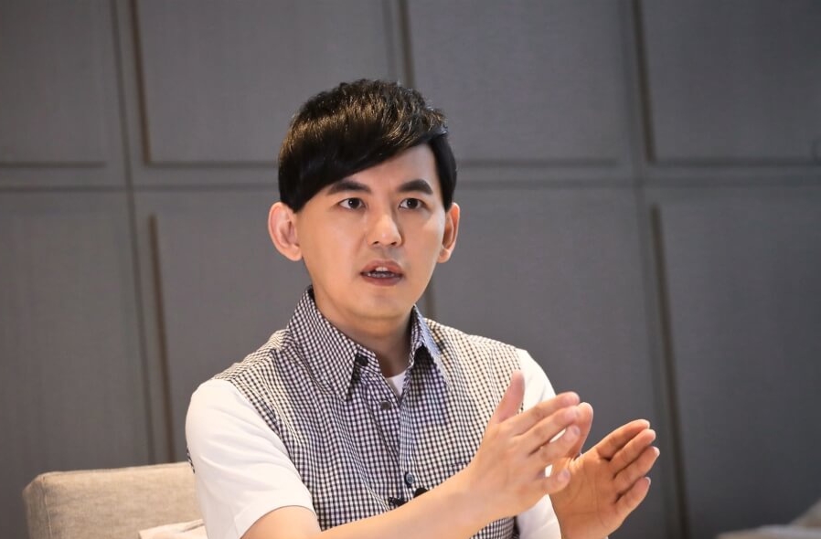 黄子佼拼缓刑免蹲牢 已与30被害人和解