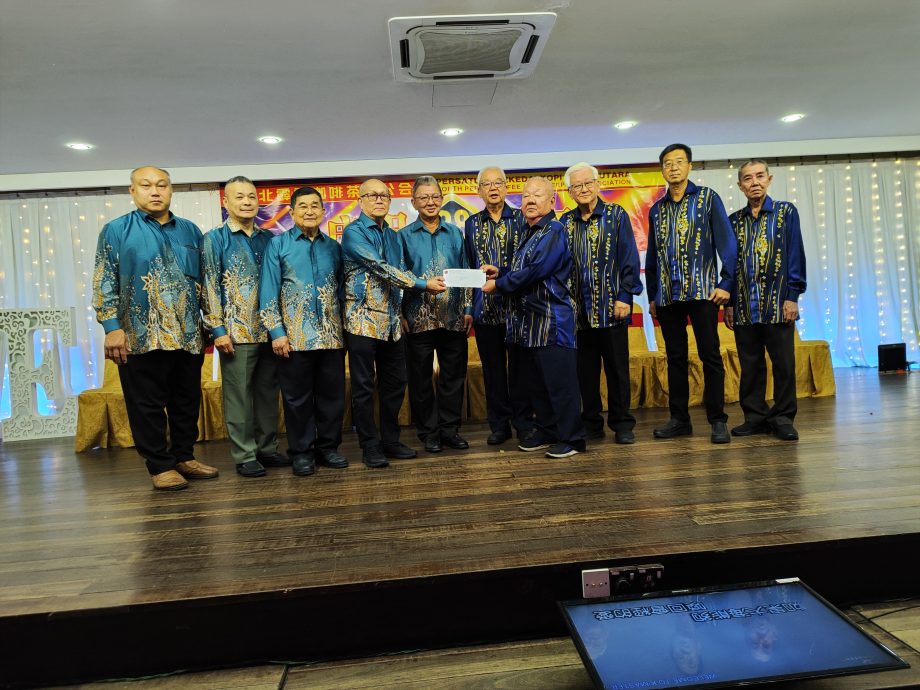 黄守群:国旗事件反映种族主义蔓延 恐冲击团结与经济发展