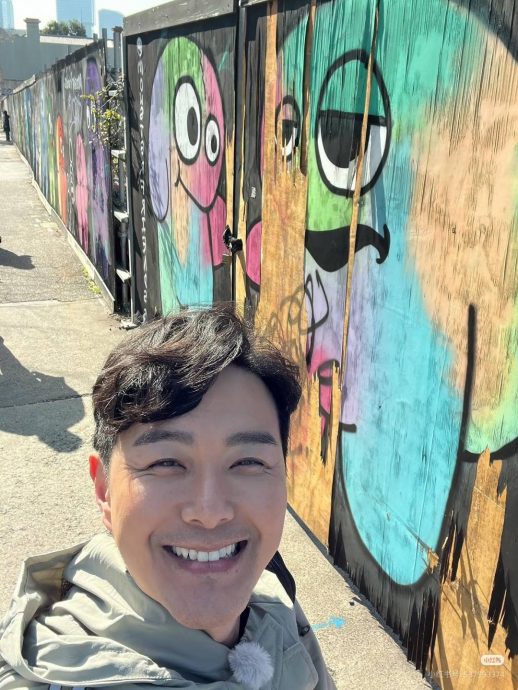 黎耀祥率“公公”出埠拍节目　萧正楠隔空慰妻儿