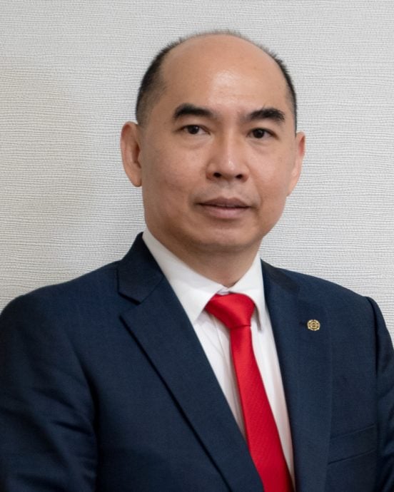 (11/8见报)///“金”非昔比(系列1) | 金价疯刷新高 高处不胜寒?