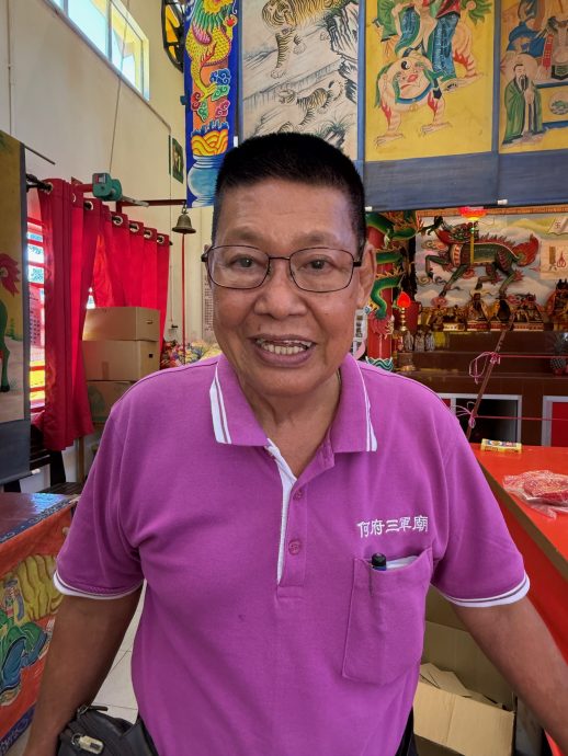 （12/8见报）大都会/异宗求同-何府三军庙