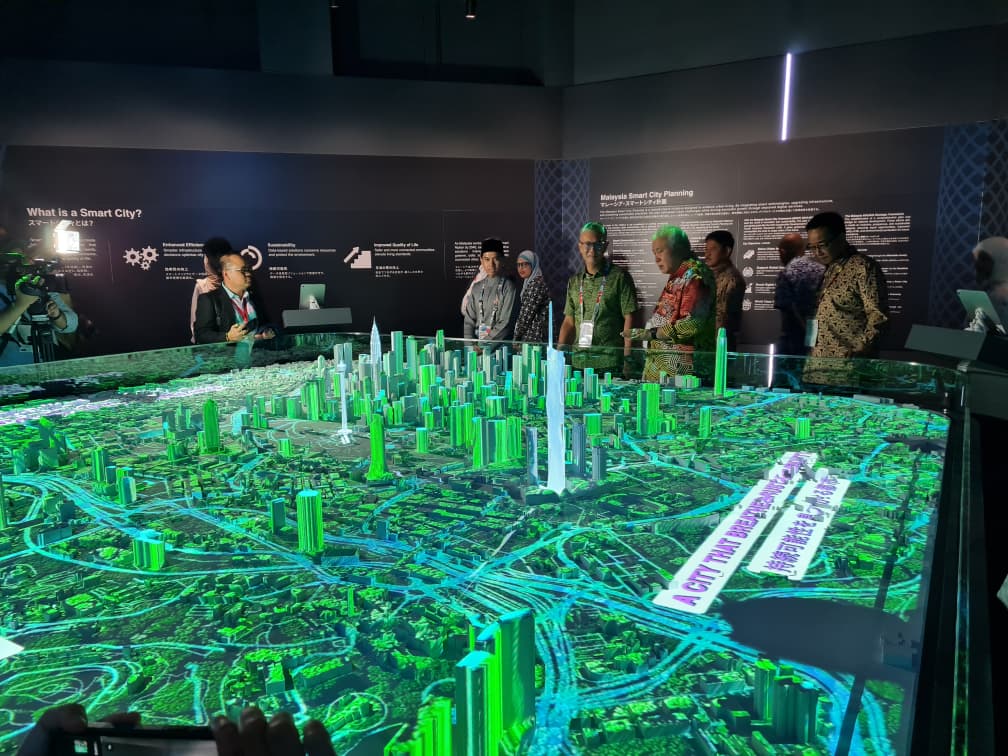 （18/8见报）大阪世博大马馆  多元文化编织蓬勃经济