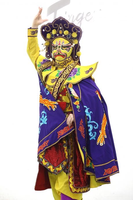 (20/8见报)大都会-特职世界 | 变脸俏伶·黄雯彤/10图