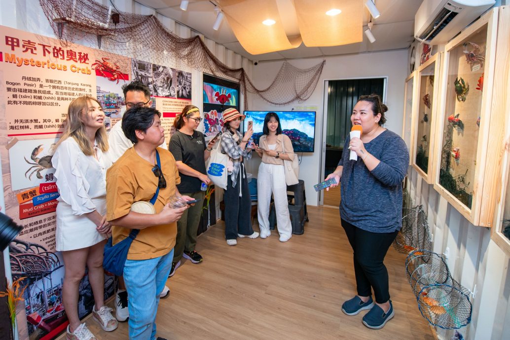 (21/8见报)《星洲人VIP》:丹绒加弄海尚人趣蟹馆串联周边生态游