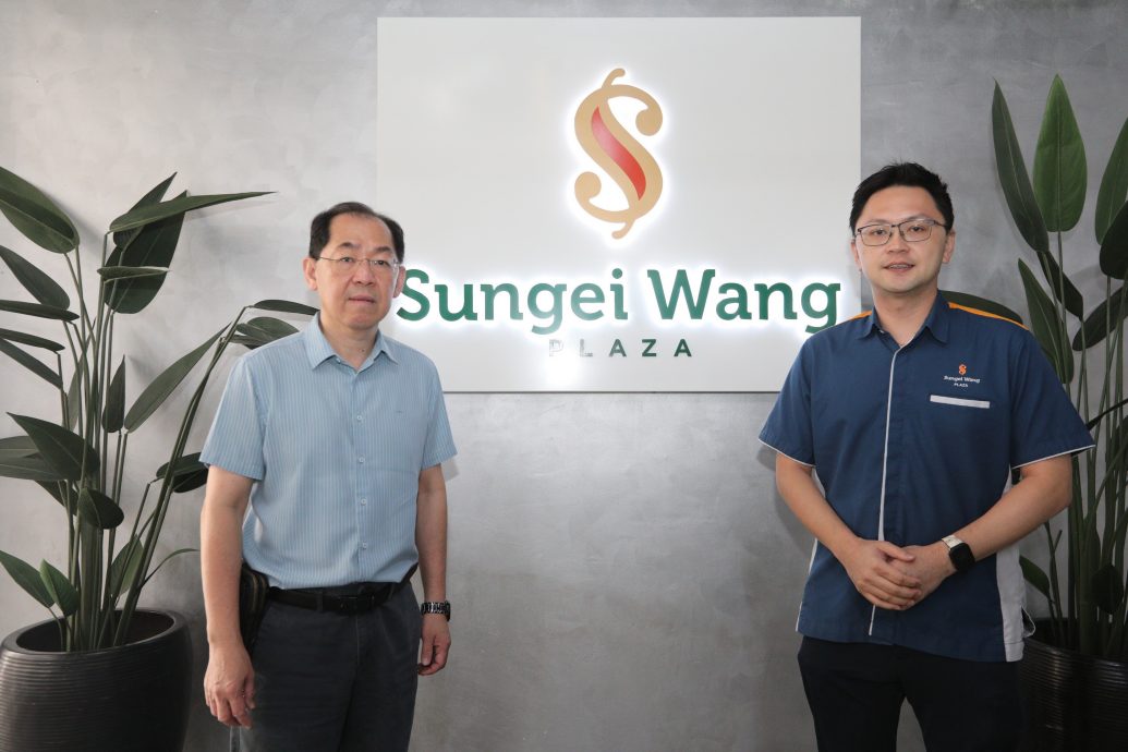 (24/8见报)封面/全视角/雪隆购物商场/18图