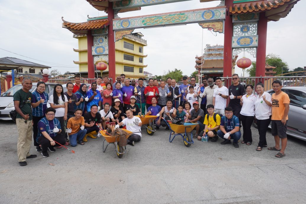 （26/8见报）大都会-《异宗求同》/班达马兰佛祖慈善院／20图