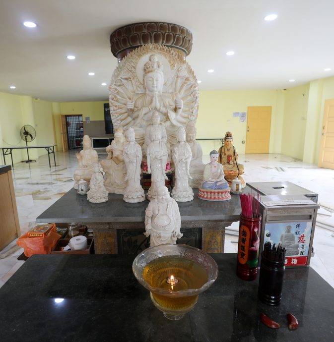 （26/8见报）大都会-《异宗求同》/班达马兰佛祖慈善院／20图