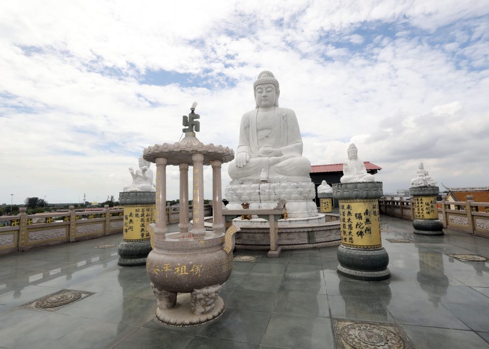 （26/8见报）大都会-《异宗求同》/班达马兰佛祖慈善院／20图