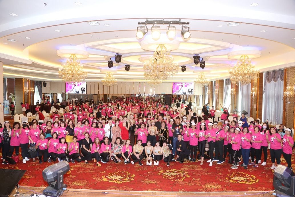 （28/8见报）VIP星洲人 | 朱自丽推广有氧运动不言弃 跟上节奏“跳”起来