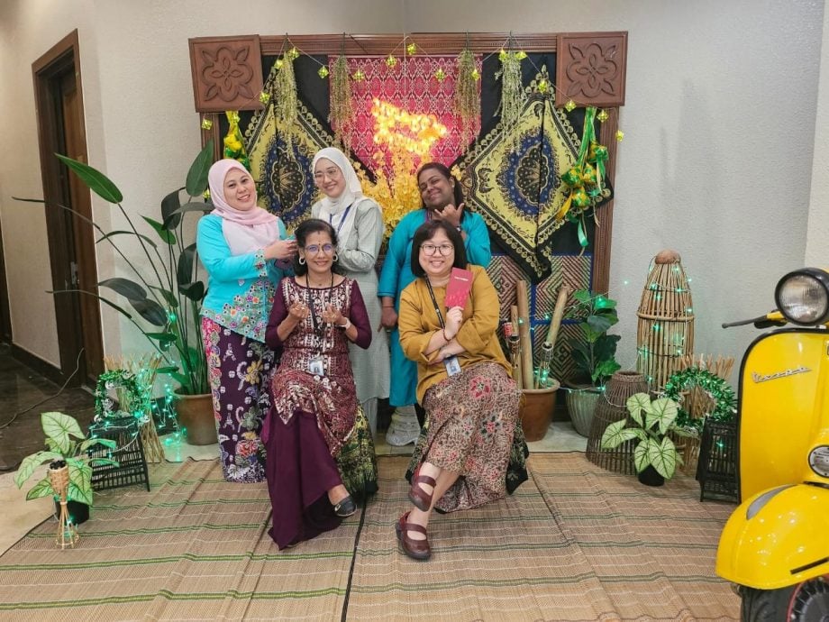 (6/8见报)大都会/特职世界:法庭通译员