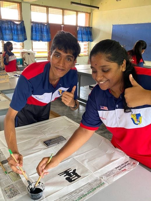 (8月6日刊)柔:年轻人:墨香飘校园,书法扬文化——马星国中举办全国书法大赛