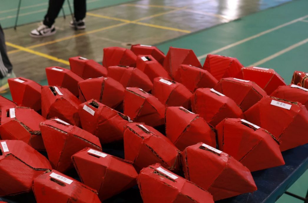 (9月刊)柔:年轻人:峇株巴辖区学生记者队举办一日营《囹圄·魔镜》