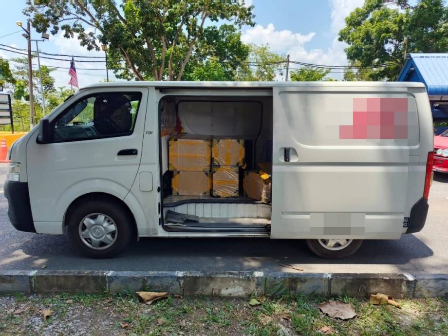 (全国版)快递电子烟到巴东勿刹被拦截,司机卖家无合法文件贩运贩卖电子烟落网