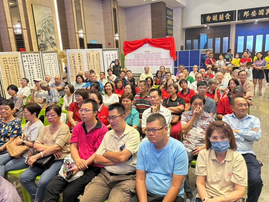 邱培栋：族群存隔阂 应站稳立场不受假消息影响