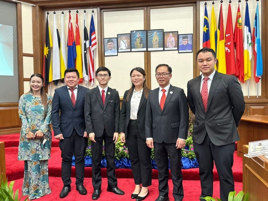 (古城第二版主文)甲州召开青年议会 建议将纳入甲财案规划