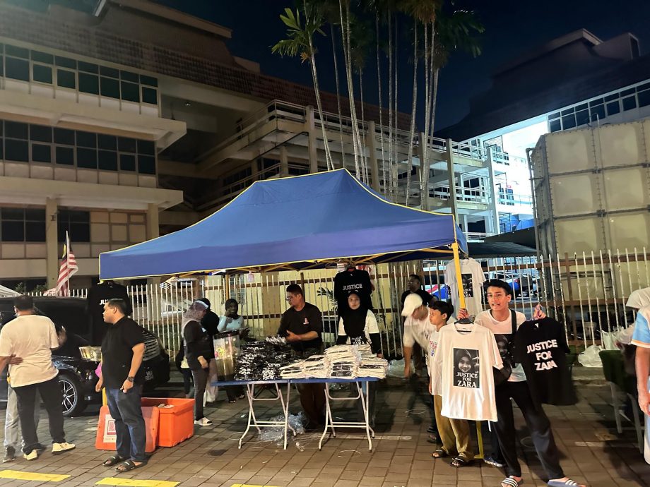 （古城第二版主文）甲数千人声援查拉 