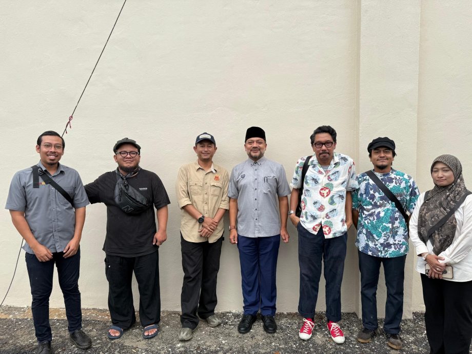 （大北马）“消失”的前首相敦马哈迪肖像壁画即将重现在亚罗士打艺术广场。