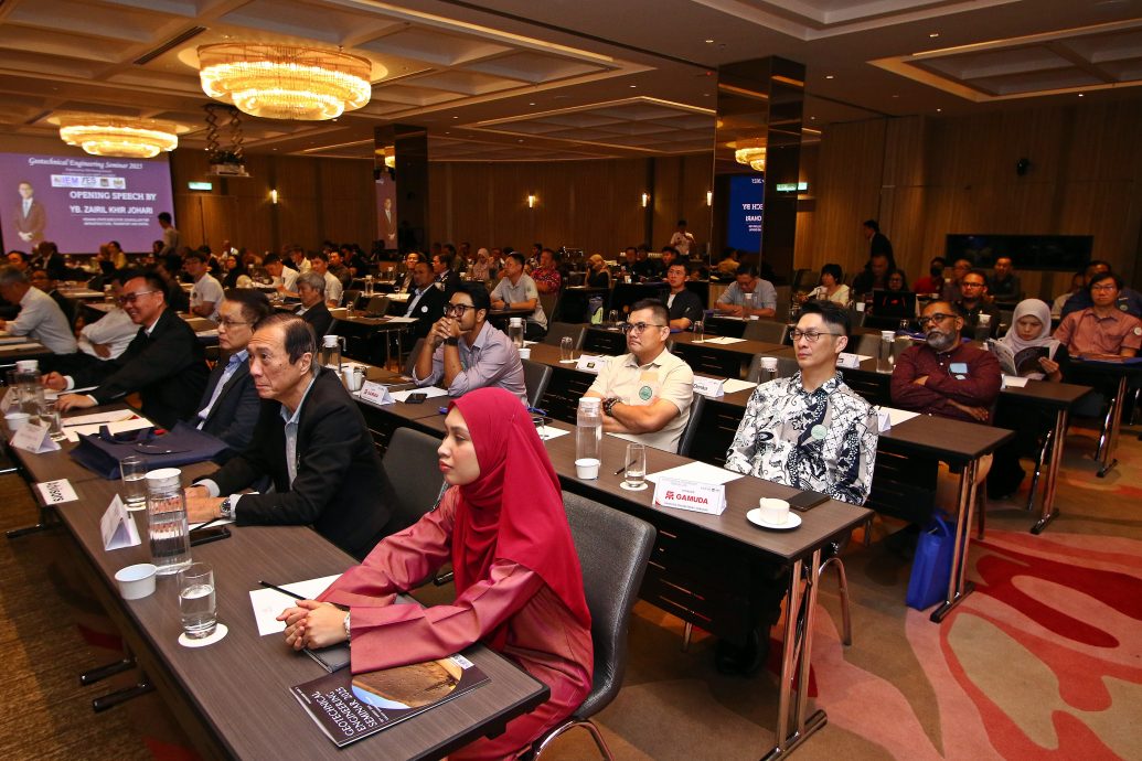 （大北马）再里尔：槟政府加强高风险斜坡监测及防范　浮罗山背斜坡安装传感器