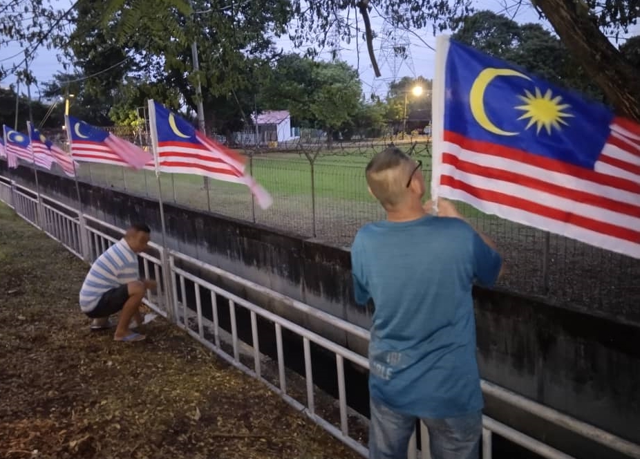 （大北马）北赖才能园扬300面辉煌条纹迎国庆