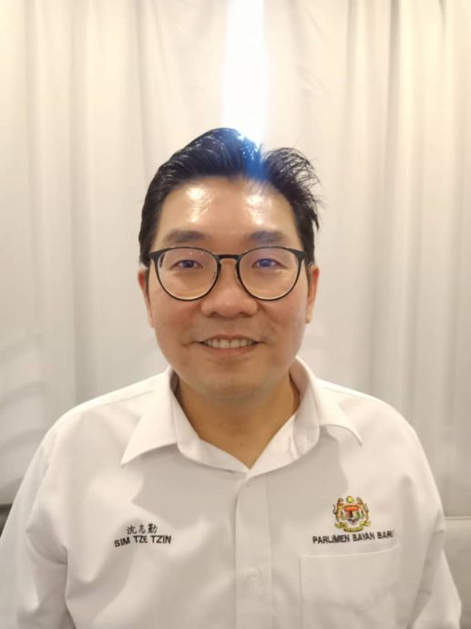 （大北马）双溪赖路及苏丹阿兹兰莎路交界道路提升工程