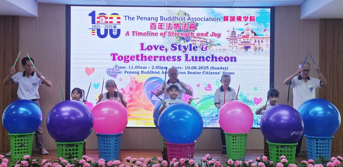 （大北马）槟佛学院百年庆典设素食午宴，捐9000令吉予9病老院