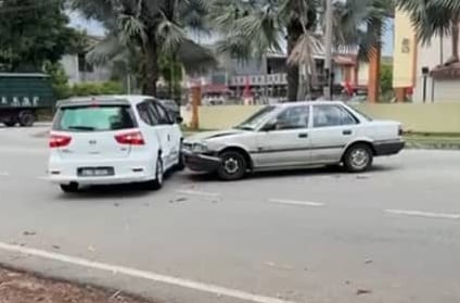 (大北马)车来车往的道路中上演真人版“碰碰车”大战