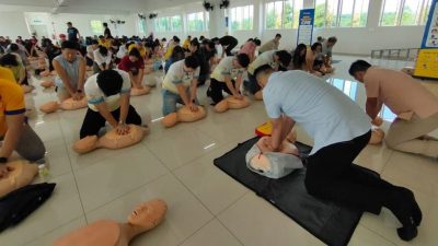 “为生命按下启动键”  130人学习CPR及AED使用法