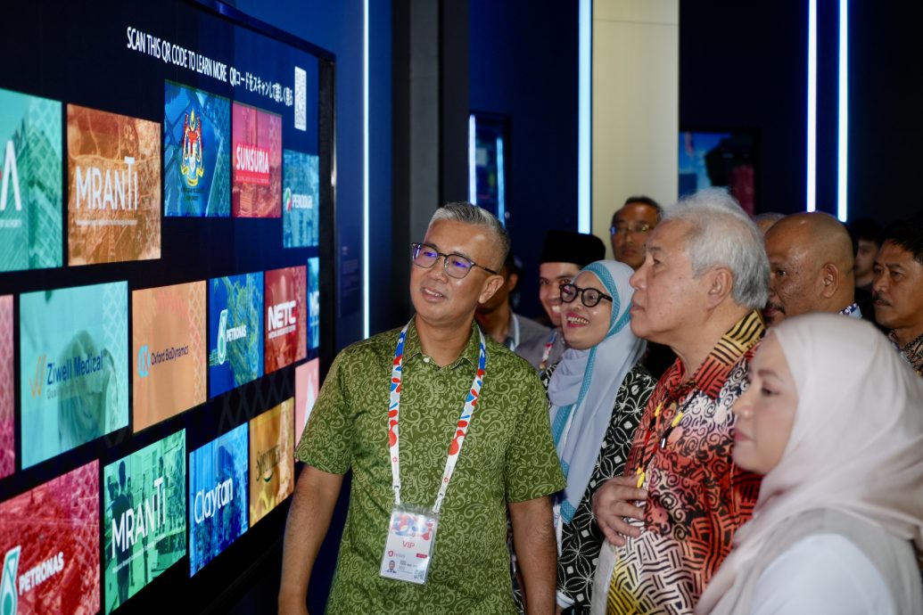 (大阪8日讯)投资、贸易及工业部长东姑赛夫鲁指出,大马馆在日本大阪2025年世界博览会已吸引了约11