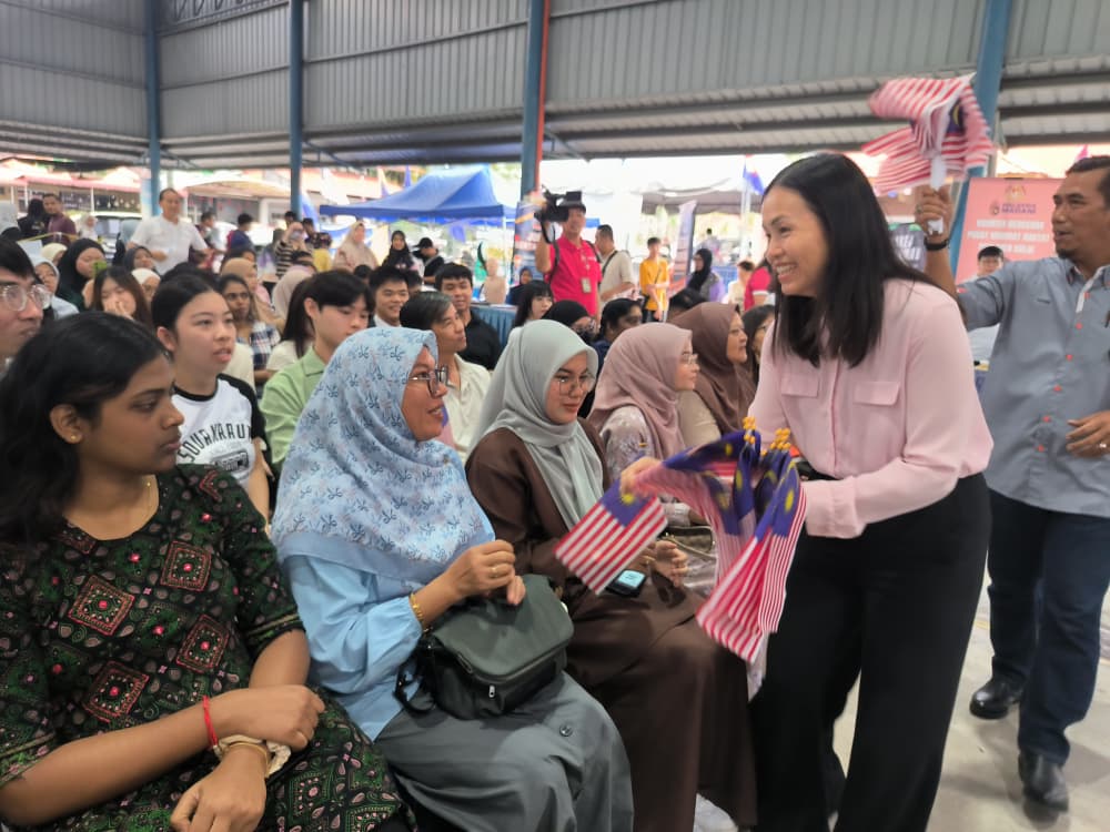 （已签发）全国：张念群：MCMC计划   灾难警报系统纳入2026年财案