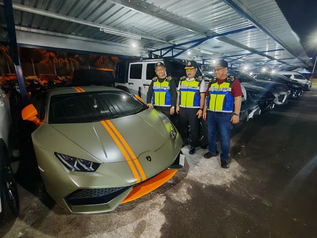 （已签发）全国：陆交局取缔逃税豪车  270辆车被扣押