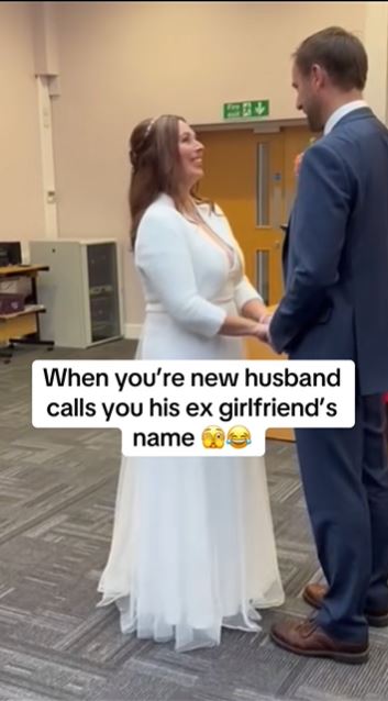 (已签发)婚礼誓词新郎错喊前女友名 新娘淡定应对化解尴尬