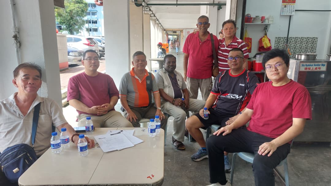 (已签发)柔:哈芝马南组屋商户需拆除违建 盼获当局宽限至月底