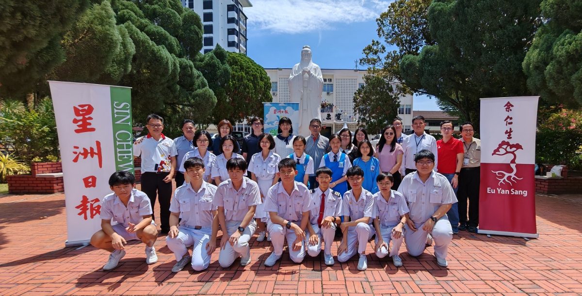 本报活动:中学生时事问答赛遇阻碍 新山站学生淡定完成作答