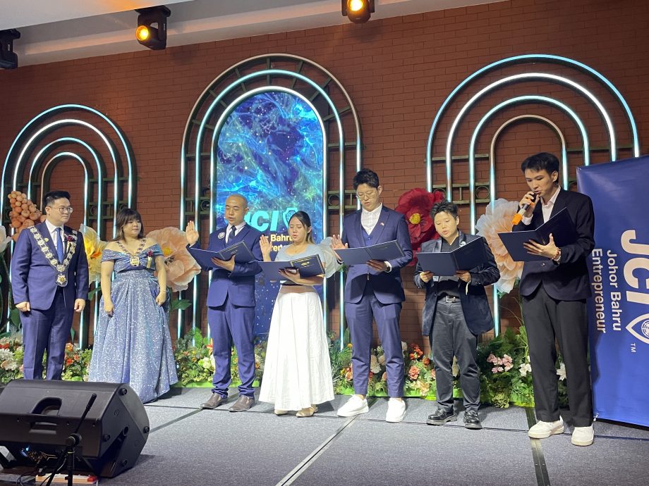 (已签发)柔:新山青商会20周年新里程碑 携手学院推青年俱乐部育才