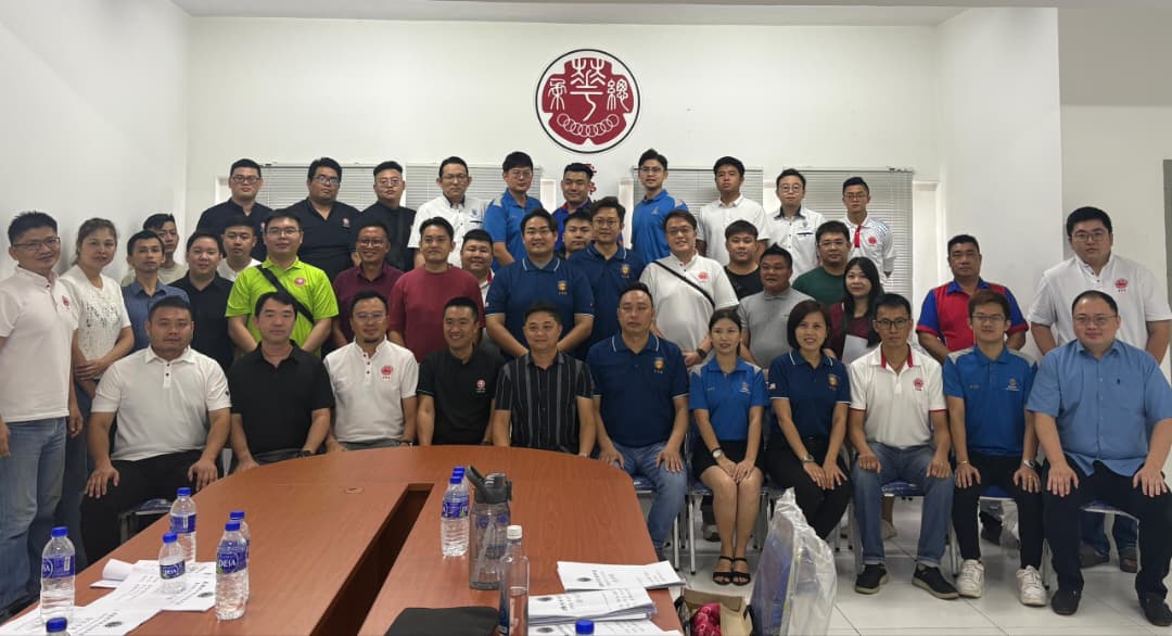 柔华总青年团理事改选   郑清鸿任新团长