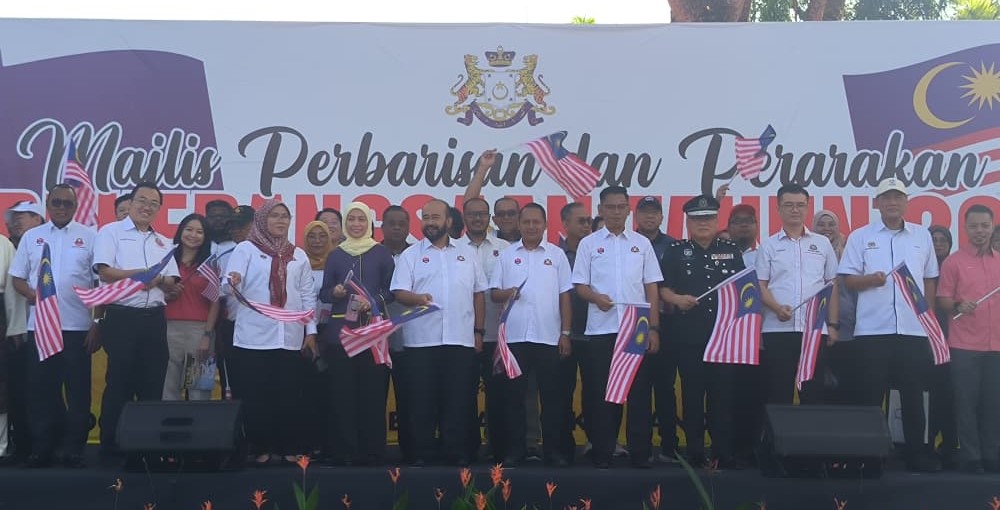 (已签发)柔:**版三头**阿兹南:秉公执法 倒挂国旗事件不可置之不理