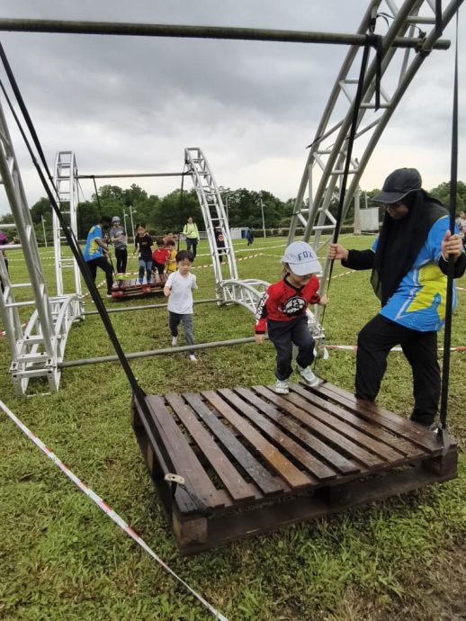 依城永久举办户外障碍赛 成2026柔旅游年亮点