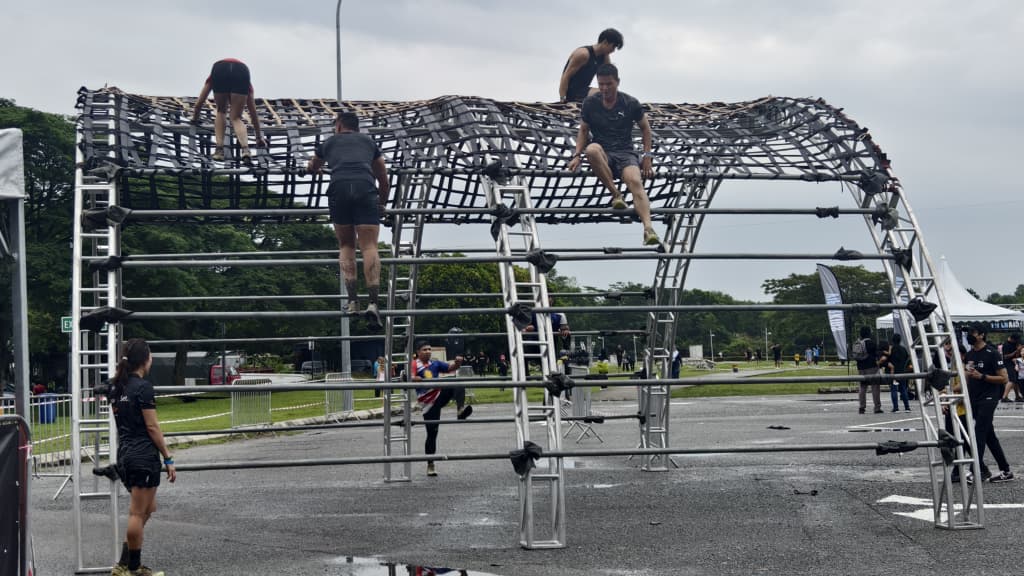 依城永久举办户外障碍赛 成2026柔旅游年亮点