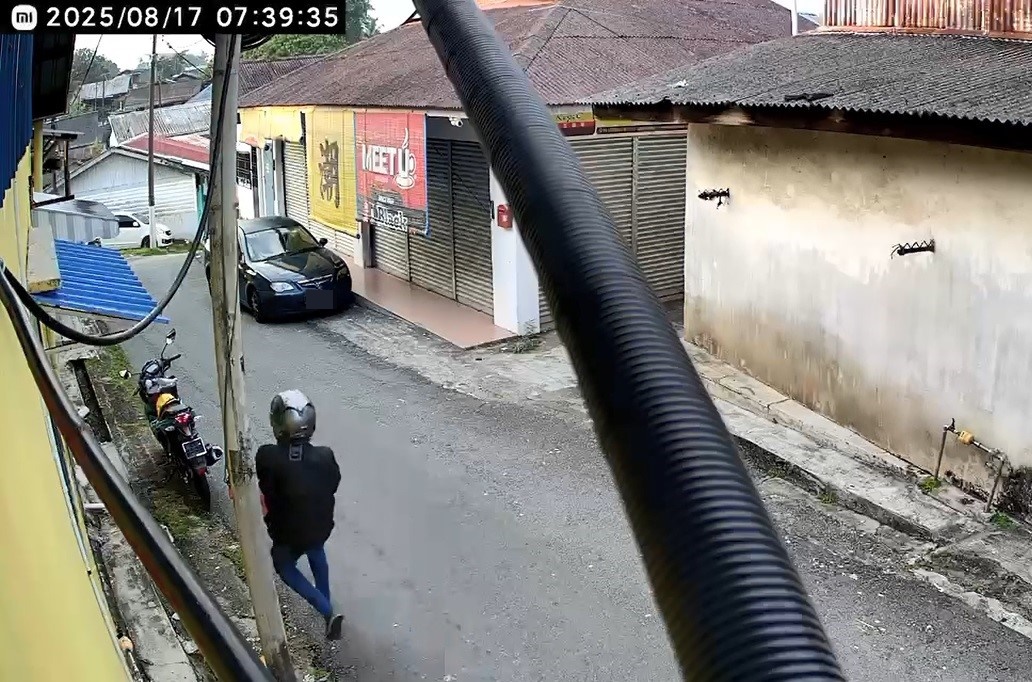 假食客真抢劫   独行匪当街抢手提袋