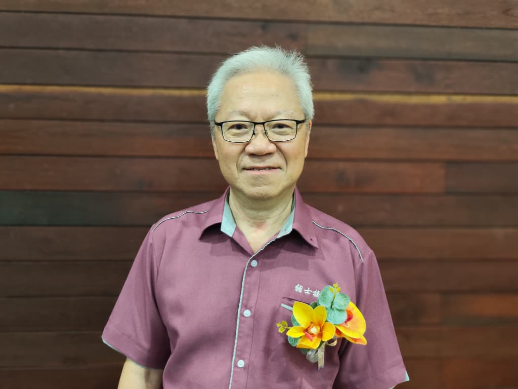 事隔7年复办回校日,辅士校友师长温馨重聚