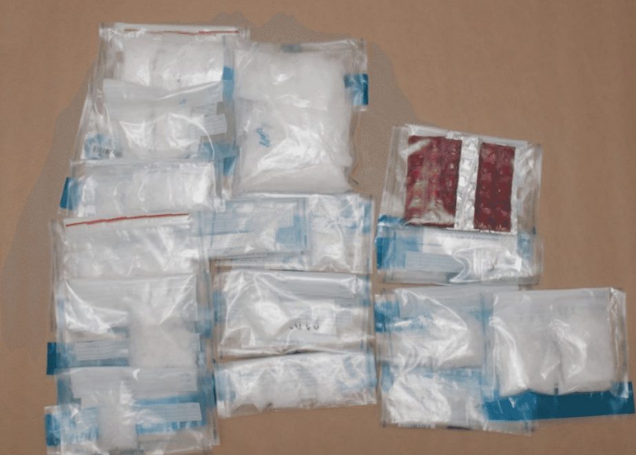 (已签发)柔:狮城二三事:3男涉毒被捕 孩子目睹全过程