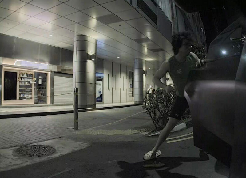 （已签发）柔：狮城二三事：不满她跳槽 医生骚扰前女友 埋伏强掳上车