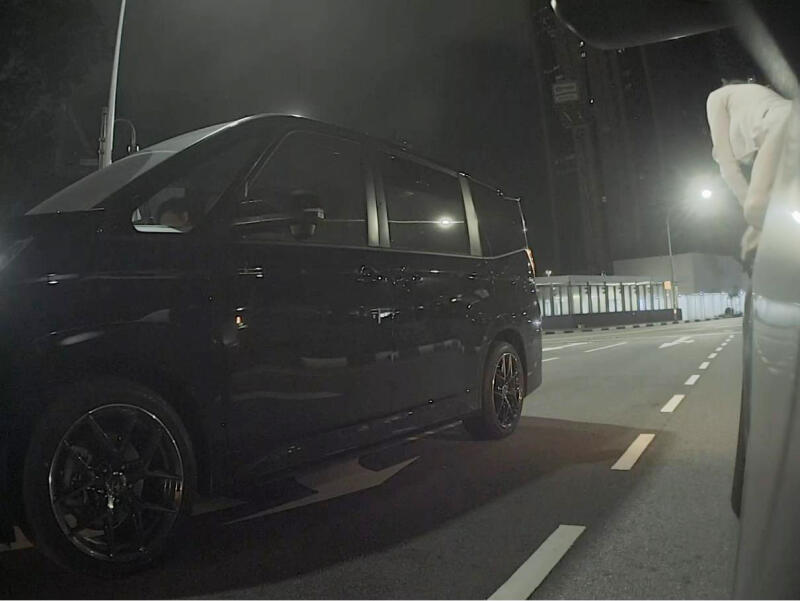 （已签发）柔：狮城二三事：不满她跳槽 医生骚扰前女友 埋伏强掳上车