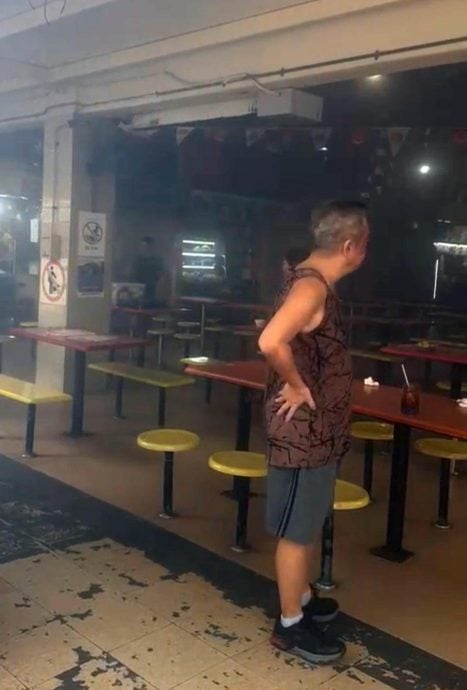 (已签发)柔:狮城二三事:小贩中心面摊突传两巨响 民防封锁现场调查