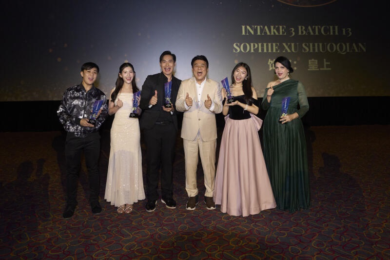 （已签发）柔：狮城二三事：梁志强演艺训练营首届毕业礼  19岁女生夺最佳演员冠军