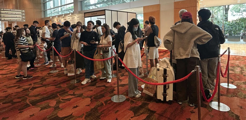 (已签发)柔:狮城二三事:泡泡玛潮玩展 乱象百出