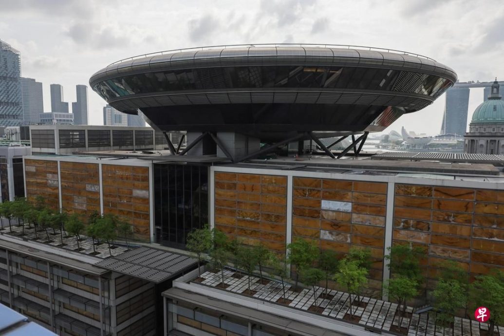 （已签发）柔：狮城二三事：课室内非礼女学生 前教师上诉称没证人被驳回