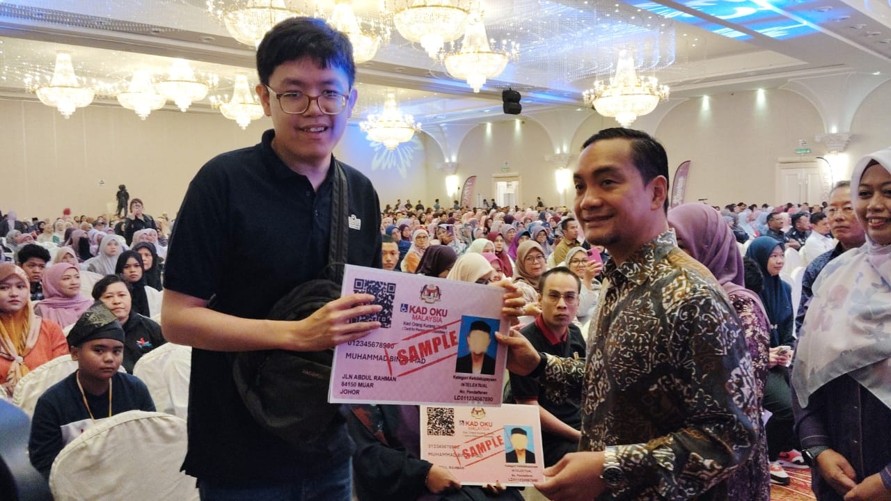 (已签发)柔:翁哈菲兹:教育改变命运 柔是否成功由女性决定