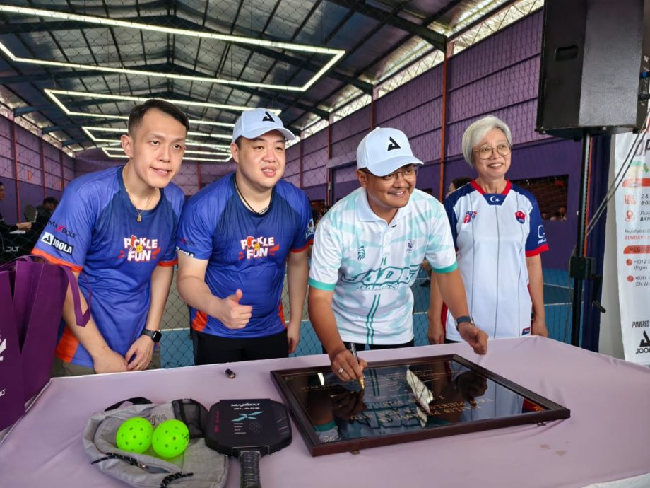 莫哈末海利：州政府将协助   推动匹克球运动